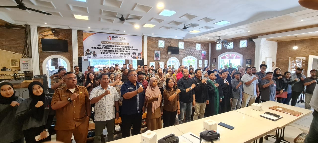 Dokumentasi Pelantikan Panwaslu Kecamatan Siantar Bara, Pengawas TPS dan Forkopimcam.