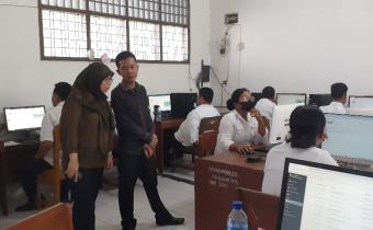 Komisioner HP2H frenki D Sinaga dan Komisioner KPU Kota Pematangsiantar